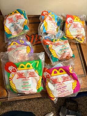 Lot of 6 Vintage 1999 McDonald's Happy Meal Disney Winnie the Pooh Plush Clip To